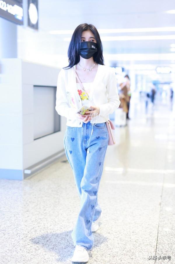 小個子怎麼穿搭?鞠婧禕教你穿出不一樣的freestyle 小個子怎麼穿搭?鞠婧禕教你穿出不一樣的freestyle