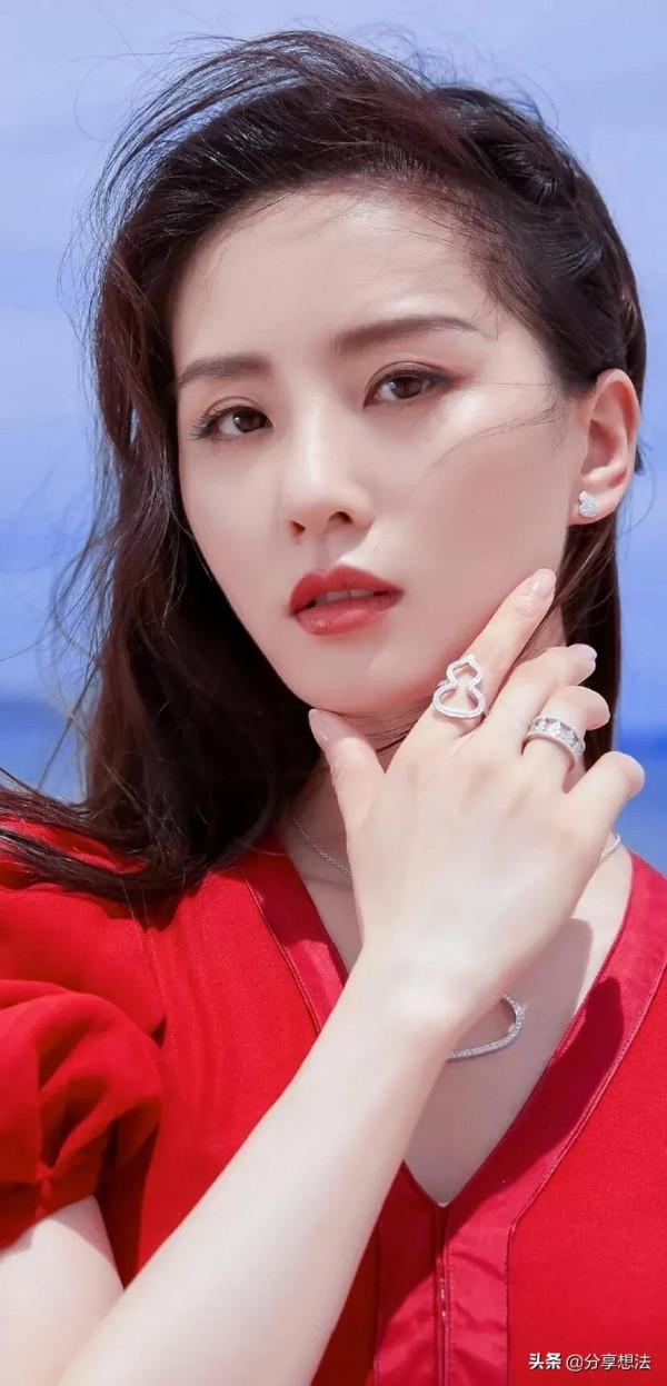 氣質女神劉詩詩