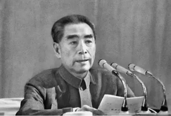 楊尚昆接手中央辦公廳，毛澤東親筆簽名，托葉劍英轉交特別委任狀