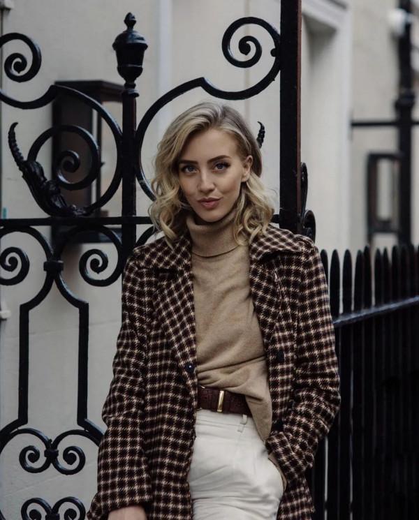 穿衣榜樣｜時尚博主Sarah Mikaela的高質量成長記