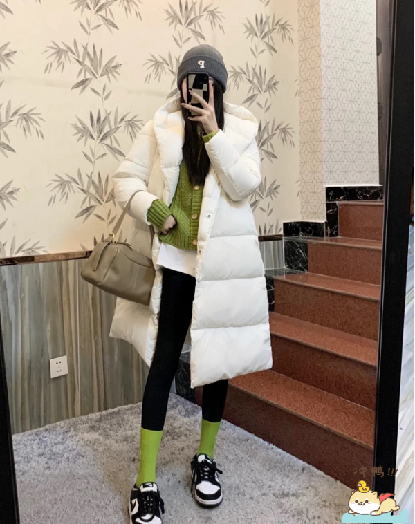 怎麼穿才“顯白”？別穿黑色了，試試這6套綠色穿搭，顯白又洋氣