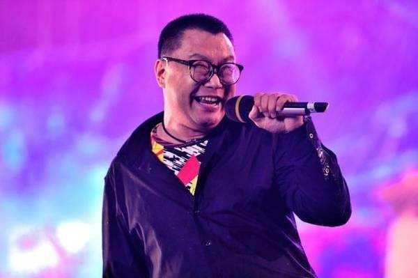 90年代內地八位當紅歌手現狀：高楓英年早逝，陳星“浪”不動了