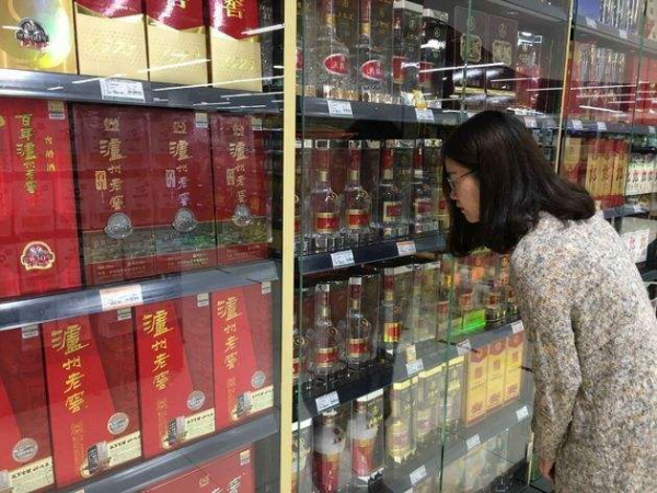 大潤發4大“裸瓶酒”，都是堅決不加香精的純釀，卻因廉價遭人嫌