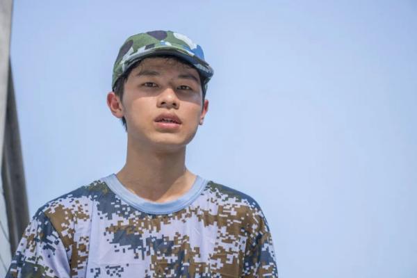 聽完教官唱歌,來看看廣東工業大學“軍花軍草”! 聽完教官唱歌,來看看廣東工業大學“軍花軍草”!