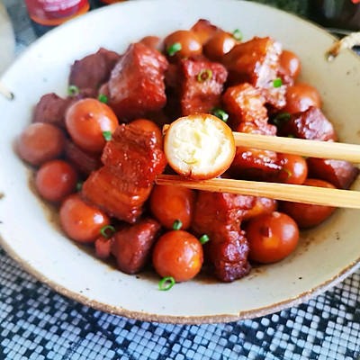 #一學就會快手菜#鵪鶉蛋紅燒肉