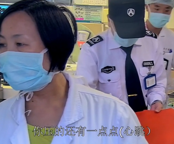 真實故事：農民工意外墜樓，腦袋被摔出血洞，後來搶救過來了嗎？