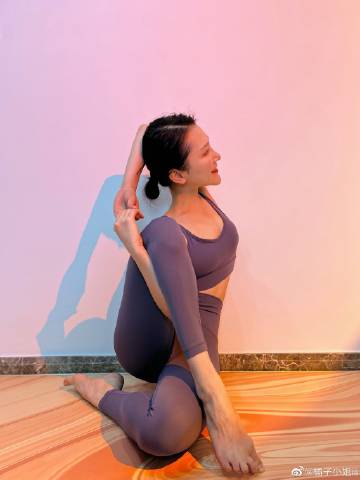 有一個愛瑜伽的女朋友是什麼感覺