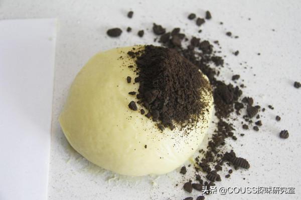 攪一攪就成功的奧利奧麻薯，一口下去滿嘴奶油