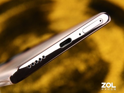 1.05mm邊框直屏天花板 榮耀X30圖賞 1.05mm邊框直屏天花板 榮耀X30圖賞