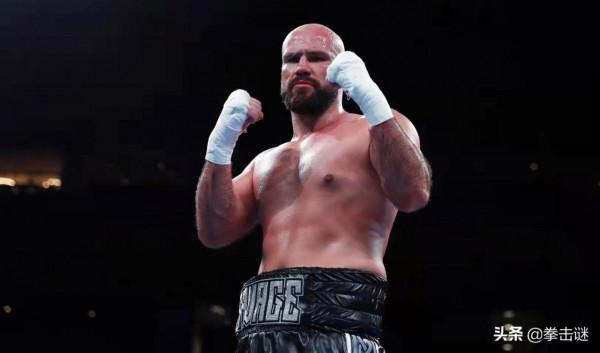 “野獸”大戰前世界重量級拳王挑戰者:兩個回合4次擊倒對手 “野獸”大戰前世界重量級拳王挑戰者:兩個回合4次擊倒對手