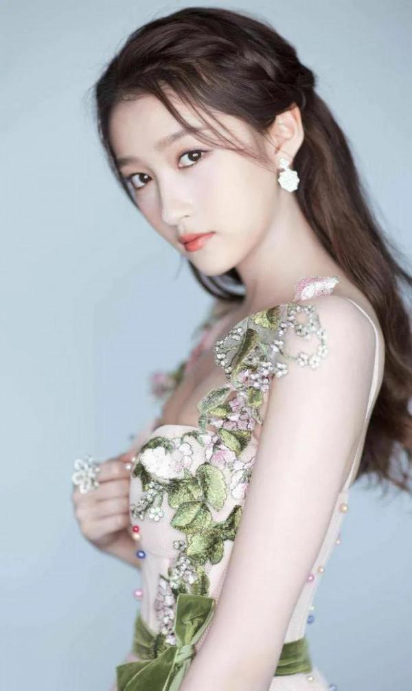 既漂亮又可愛的關曉彤