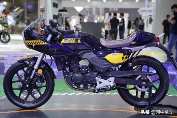 摩博會 | 力帆釋出KPT400拉力車,售價29980起,600V缸巡航亮相 摩博會 | 力帆釋出KPT400拉力車,售價29980起,600V缸巡航亮相