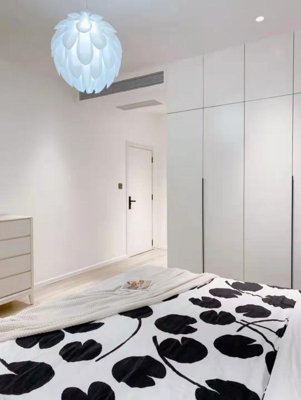 年輕人喜歡的裝修，簡單點也不錯