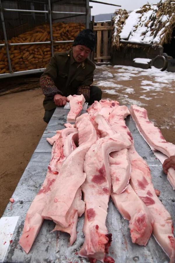 快要過年了,很多大連的農民,又要殺年豬了,你們對此是怎麼看的 快要過年了,很多大連的農民,又要殺年豬了,你們對此是怎麼看的