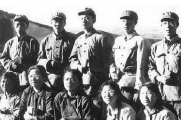 1978年,新疆女知青因清白被毀,連續槍殺3名造謠者,結局如何? 1978年,新疆女知青因清白被毀,連續槍殺3名造謠者,結局如何?