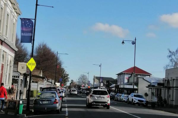 紐西蘭一百多年曆史的小鎮，仍然袖珍遊客卻一房難求