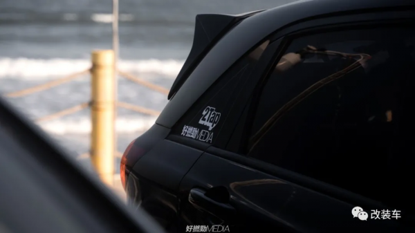 00後小姐姐也愛玩本田飛度，這個車系到底有什麼魔力？