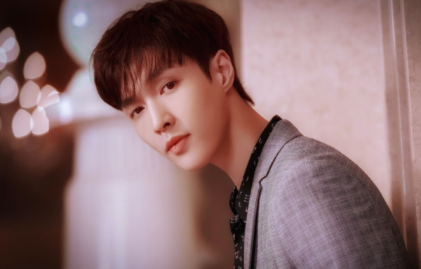 明星也愛編制？關曉彤加入國家話劇院，果然宇宙的盡頭是編制