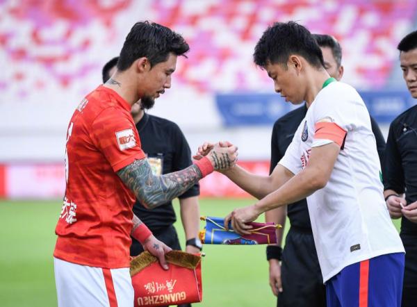 廣州隊財政危機嚴重或將退出中超!淪為球員超市 廣州隊財政危機嚴重或將退出中超!淪為球員超市