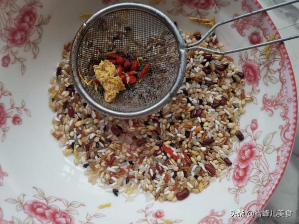 秋後常給家人喝它,營養好喝不上火,簡單熬一熬就很香,別不懂 秋後常給家人喝它,營養好喝不上火,簡單熬一熬就很香,別不懂