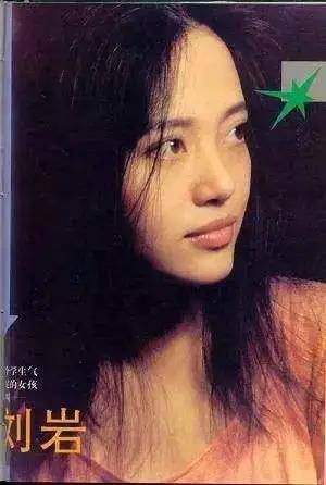 李亞鵬戴婚戒疑和女友婚訊將近!曾追周迅王菲,終於不做軟飯男? 李亞鵬戴婚戒疑和女友婚訊將近!曾追周迅王菲,終於不做軟飯男?