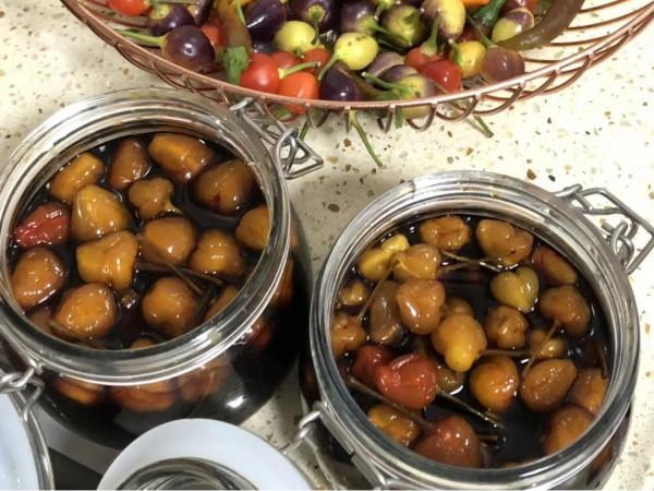 醬泡五彩椒怎樣做脆辣入味不軟癟？醬香濃郁，好吃到能當零食吃