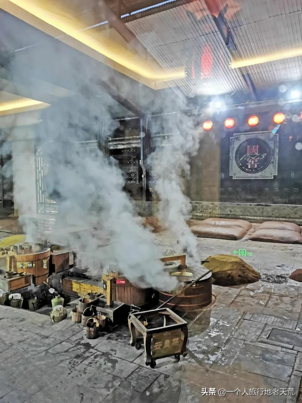 苦等5年終通高鐵！這座比成都還巴適的酒城，為了吃也要去一趟