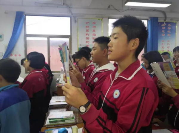 教育部明確規定：禁止學生上早讀，為何各地學校卻當不知道？