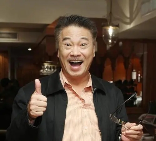 2006年關海山去世,曾替吳孟達指點迷津,為何四任老婆大鬧靈堂? 2006年關海山去世,曾替吳孟達指點迷津,為何四任老婆大鬧靈堂?