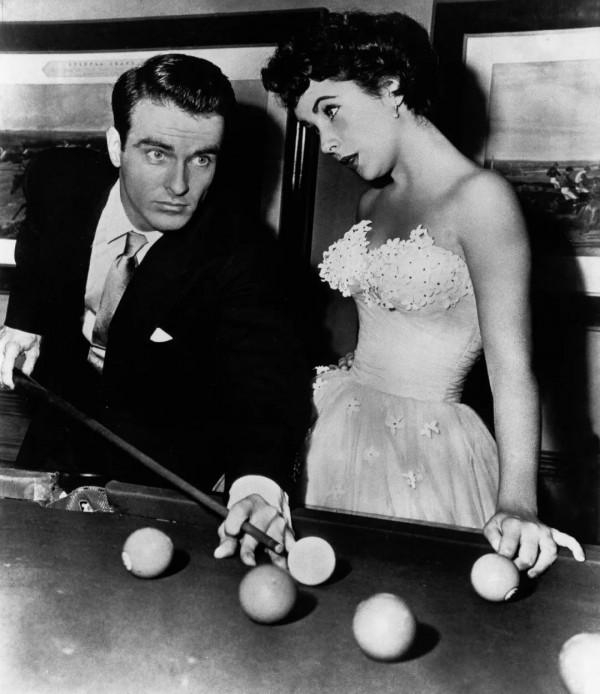 寧願撞衫也要穿!所有女明星都pick同一款裙子,也是挺可怕的…… 寧願撞衫也要穿!所有女明星都pick同一款裙子,也是挺可怕的……