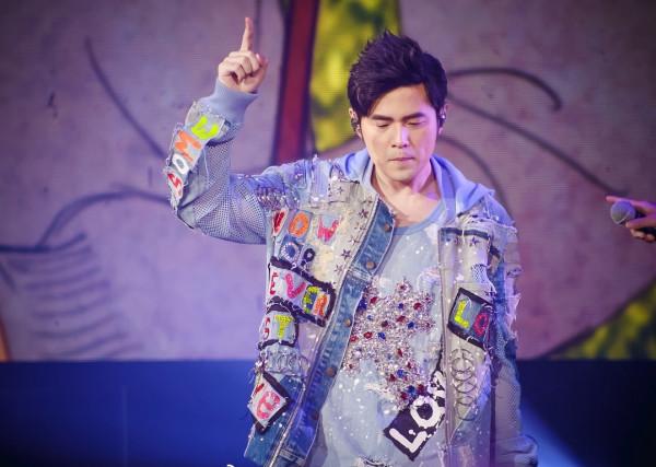 名氣換不來健康,功成名就卻疾病纏身的7位明星,有的已遺憾去世 名氣換不來健康,功成名就卻疾病纏身的7位明星,有的已遺憾去世