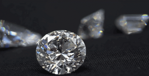 “沒有名字”的女設計師，卻讓老佛爺迷戀了一輩子