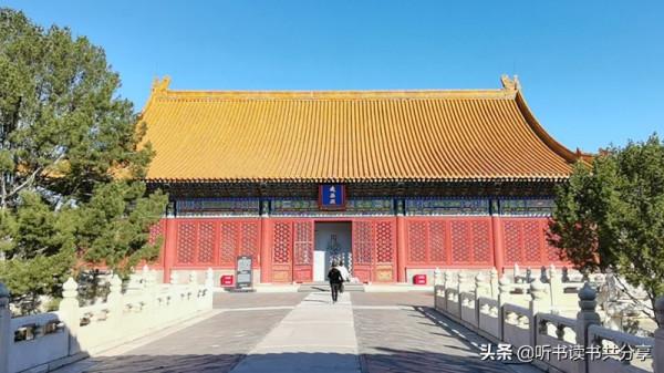 您知道故宮裡最古老的文物群是什麼，展出在哪裡嗎