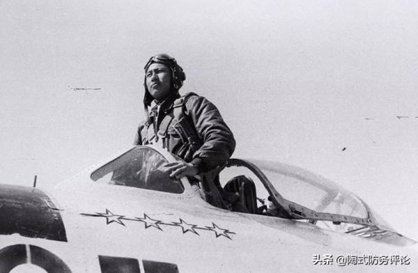 狂人戴維斯的末路:嘲笑志願軍飛行員不如日本,部下都賭他啥時死 狂人戴維斯的末路:嘲笑志願軍飛行員不如日本,部下都賭他啥時死