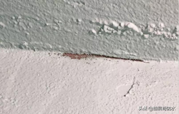 防水施工前的基面灑水溼潤工作,千萬不要小瞧 防水施工前的基面灑水溼潤工作,千萬不要小瞧