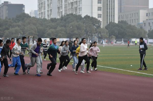 說出一個自己最初喜歡的動漫，年齡真的會暴露？