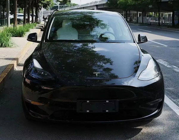 特斯拉Model Y改色分享丨消光火山灰 特斯拉Model Y改色分享丨消光火山灰