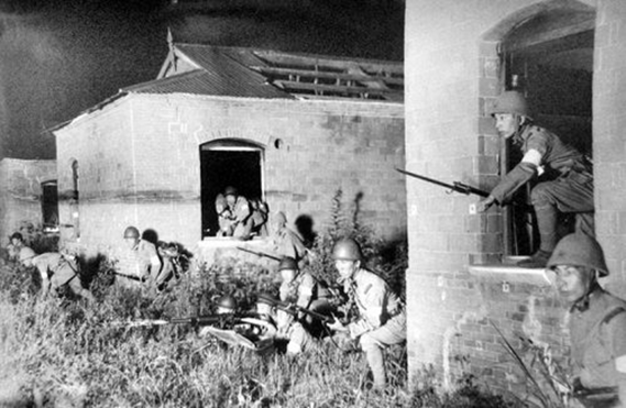 1939年鄧小平結婚，彭德懷初見卓琳：小平同志，你可真會找老婆呀