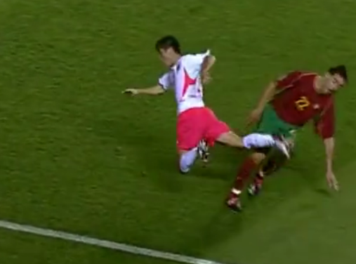 02世界盃韓國打進4強的背後,盤點韓國人的斑斑劣跡 02世界盃韓國打進4強的背後,盤點韓國人的斑斑劣跡