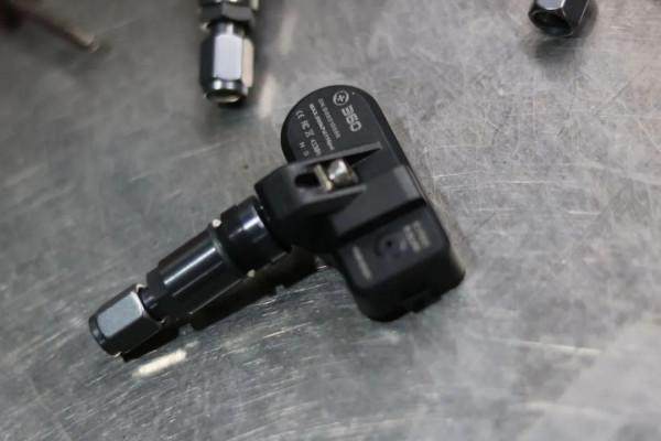 怪獸修車：翻新一輛13年的二手寶馬5系，耗時25天完美復活它