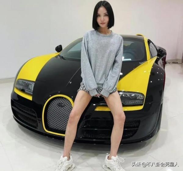 何猷君前任帶4歲兒子改嫁,出身百億豪門,比奚夢瑤得四太太歡心 何猷君前任帶4歲兒子改嫁,出身百億豪門,比奚夢瑤得四太太歡心