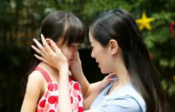 《英才是家庭造就的》：從老師的視角看家庭教育，教父母如何育兒