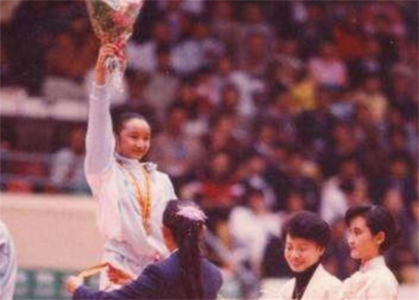 一代體操天才樊迪，17歲巔峰退役去美國發展，回國後陪伴年邁父母