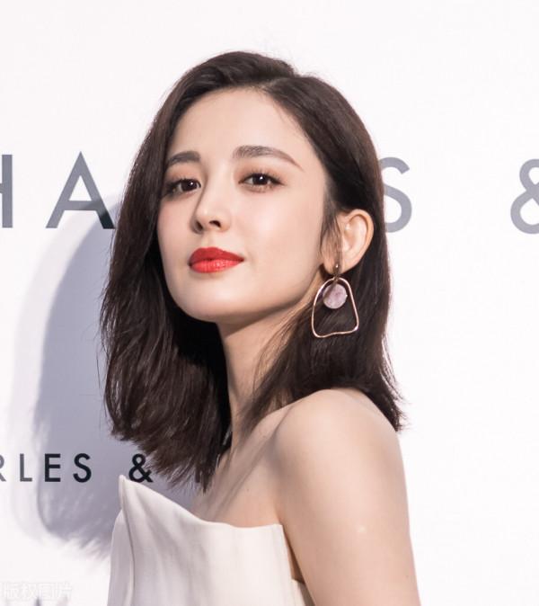 古力娜扎，楊穎和楊冪，三位大美女每人一個大耳環