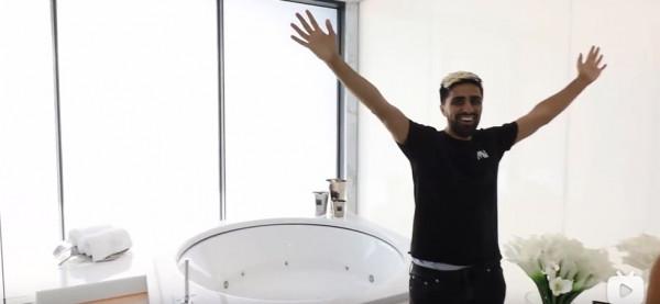 迪拜小哥甩賣7.7億豪宅 買就送勞斯萊斯和法拉利 迪拜小哥甩賣7.7億豪宅 買就送勞斯萊斯和法拉利