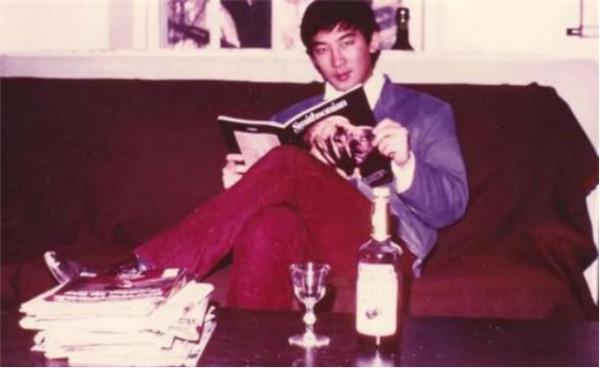 中國物理天才馮奚喬,17歲上北大,26歲成為博士,35歲為情自殺 中國物理天才馮奚喬,17歲上北大,26歲成為博士,35歲為情自殺