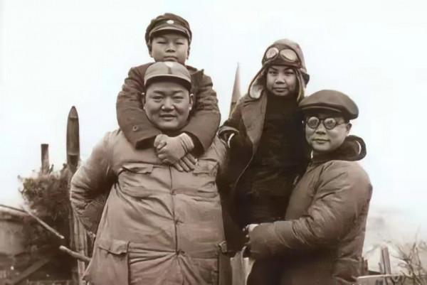 羅炳輝：率紅九軍團獨立作戰，偽裝成中央軍智取敵軍重鎮