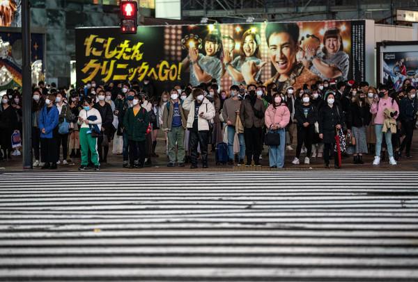 日本封國：包括留學生在內有近37萬人等待入境