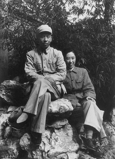 1963年,劉少奇夫人王光美畫像,在印尼街頭被爭相傳閱,究竟為何 1963年,劉少奇夫人王光美畫像,在印尼街頭被爭相傳閱,究竟為何