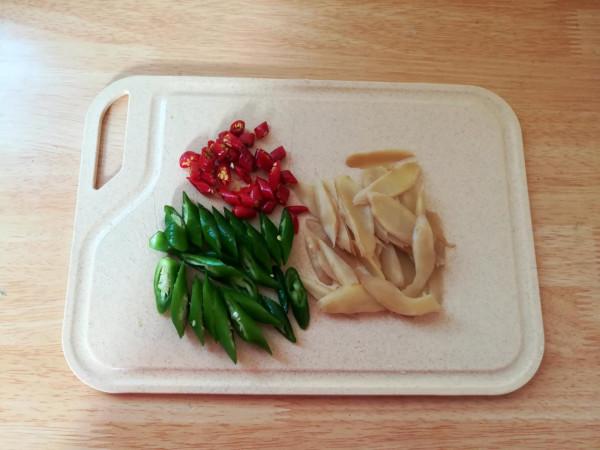 冬天吃豬肝不如吃羊肝，維生素A含量排第一，視力不好的人要多吃